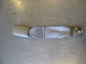 04 Infiniti G35 Rear RH Seat Belt Buckle  R15357