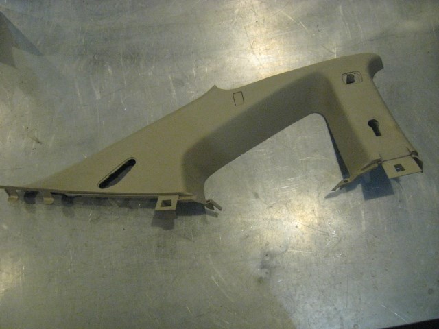 04 Infiniti G35 LH Driver Quarter Window Trim 76935 AM800 R15368