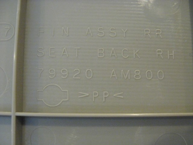 04 Infiniti G35 Rear RH Seat Finish Trim 79920 AM800 R15372
