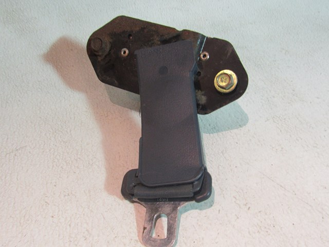 89 Nissan 240SX RH Passenger Lower Seat Belt  R15459