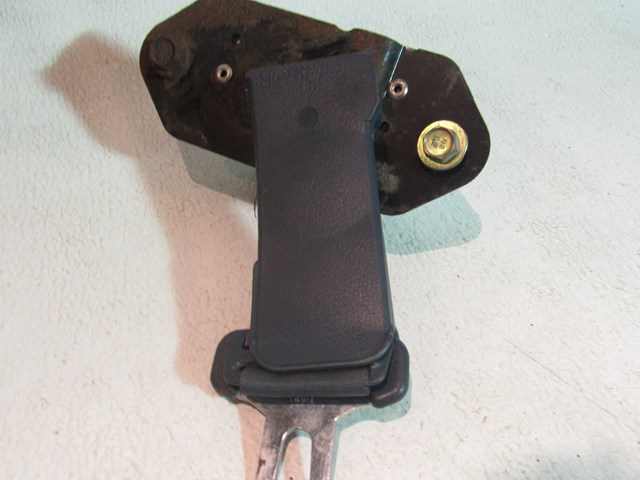 89 Nissan 240SX RH Passenger Lower Seat Belt  R15459