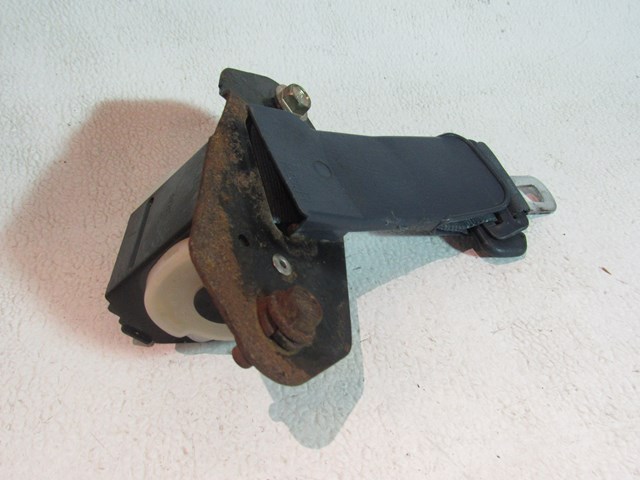 89 Nissan 240SX RH Passenger Lower Seat Belt  R15459