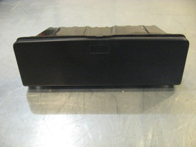 04 Nissan 350Z Rear Center Glove Box  R15475