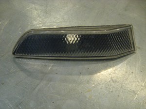 08 Infiniti G37 RH Bumper Side Marker Lamp  R15517