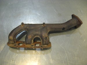04 Nissan 350Z RH Passenger Exhaust Manifold  R15651