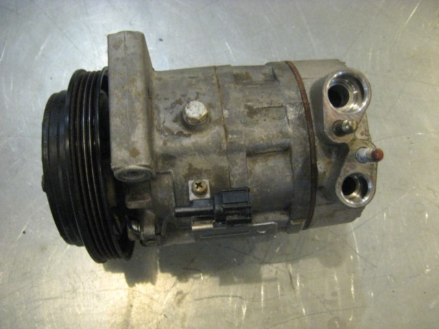 04 Nissan 350Z AC Compressor Assembly 92600 CD100 R15653