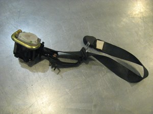 04 Nissan 350Z LH Driver Black Seat Belt  R15683