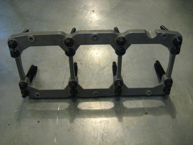 04 Nissan 350Z Crank Case Bracket  R15726