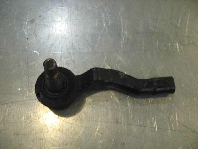 04 Infiniti G35 LH Driver Tie Rod End  R15735