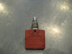 04 Nissan 350Z Tire Pressure Sensor  R15758