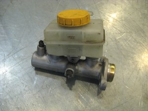 08 Subaru IMPREZA Brake Master Cylinder  R15774