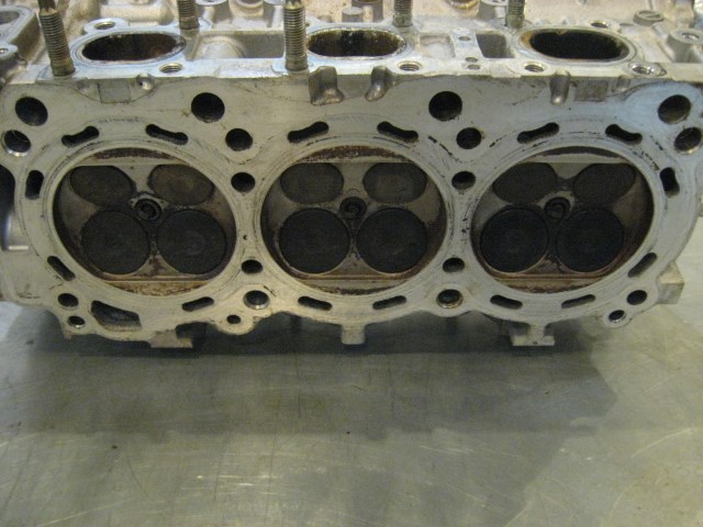 06 Nissan 350Z VQ35DE LH Driver Cylinder Head  R15836