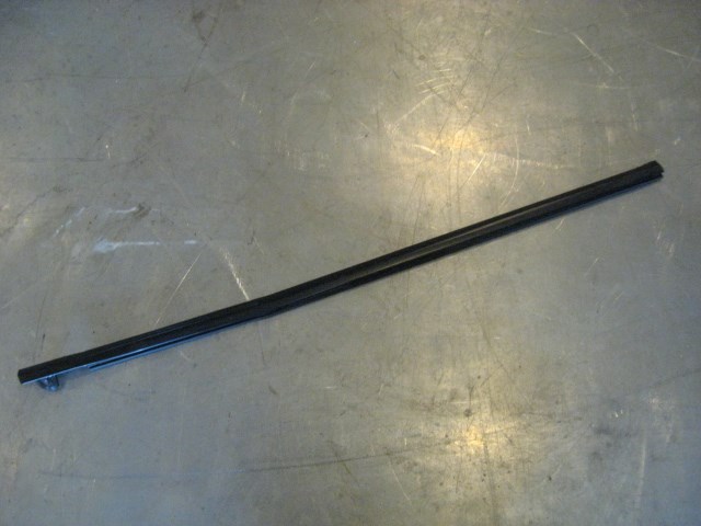 08 Subaru IMPREZA Front RH Door Window Sill  R15878