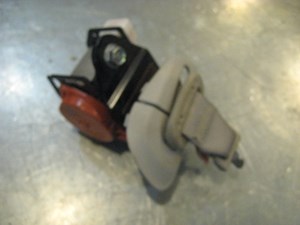 08 Subaru IMPREZA WRX Rear Center Seat Belt  R15933