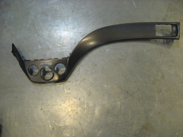 08 Subaru IMPREZA WRX Climate Control / Vent Bezel  R15942