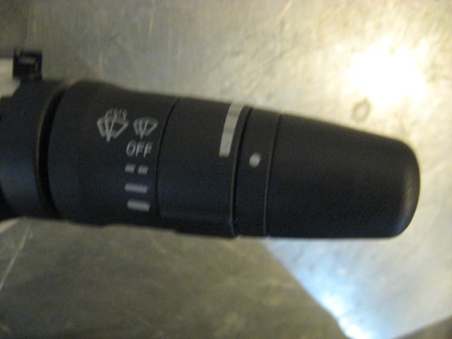 04 Infiniti G35 Wiper Column Switch  R15946