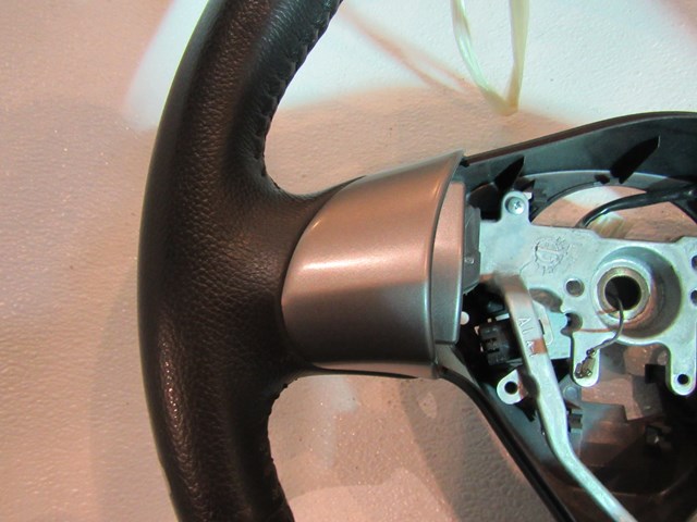 08 Subaru IMPREZA WRX Steering Wheel NICE !!! R15947