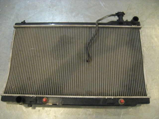 04 Infiniti G35 MT Radiator Assy  R15960