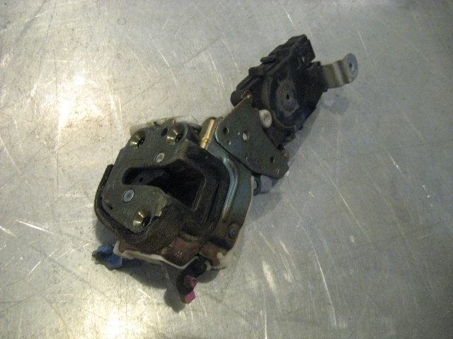 99 Subaru IMPREZA Front RH Door Lock Actuator  R16036