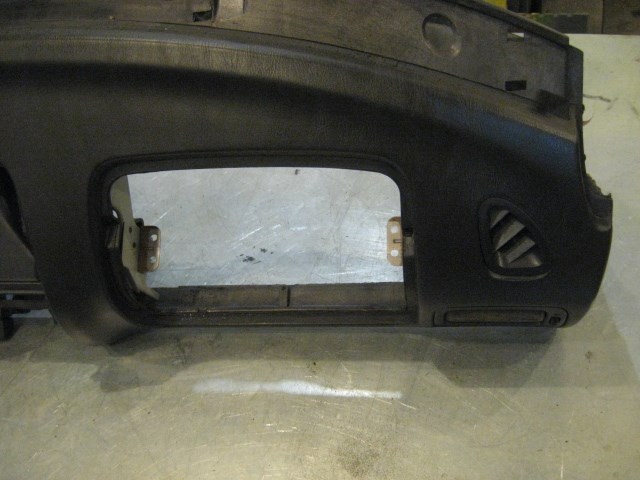 99 Subaru IMPREZA Outback Dash Panel Assembly  R16068