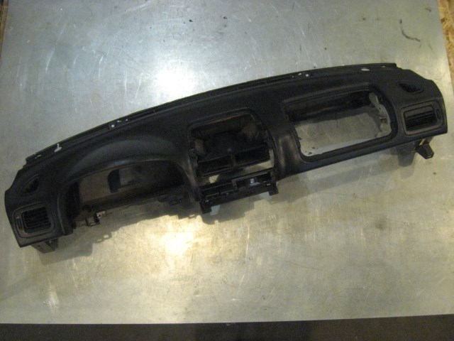 99 Subaru IMPREZA Outback Dash Panel Assembly  R16068