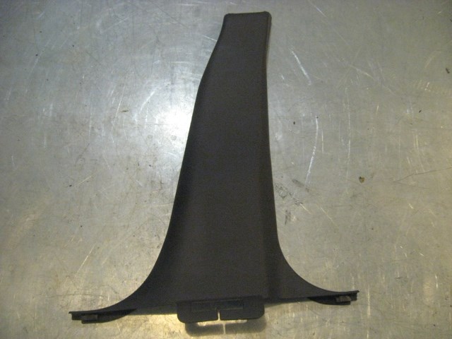 99 Subaru IMPREZA RH Lower B Pillar Trim Panel 94061FA000 R16105