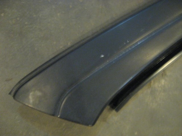 99 Subaru IMPREZA Outback Upper RH Roof Moulding  R16130