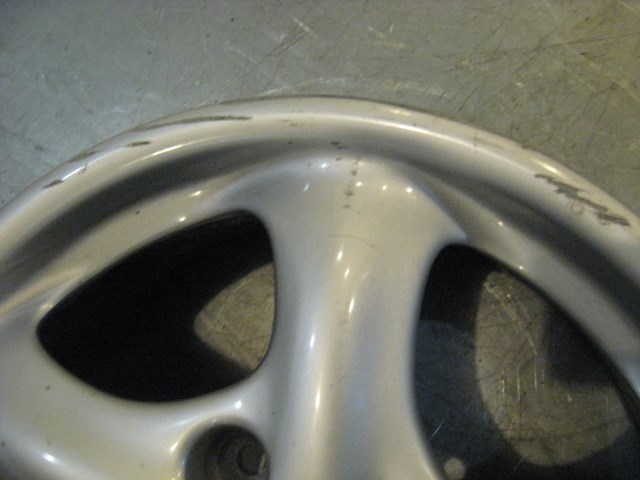 99 Porsche BOXSTER 17 inch 5 spoke wheel Front  R16216
