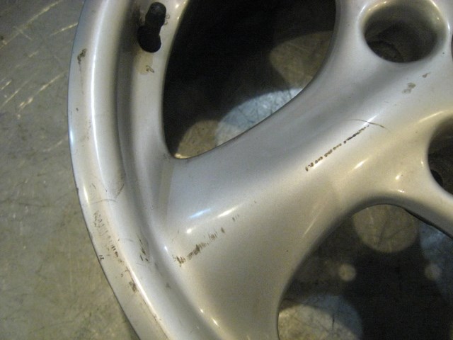 99 Porsche BOXSTER 17 inch 5 spoke wheel Front  R16216