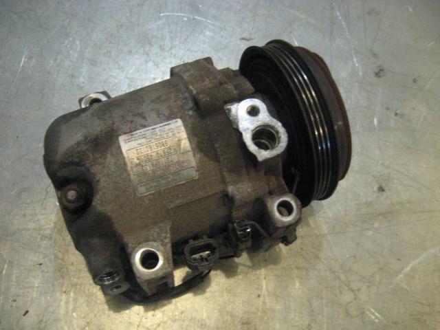 99 Subaru IMPREZA Outback A/C Compressor Assembly 73111FA132 R16243