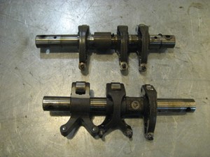 99 Subaru IMPREZA Outback 2.2L RH Outer Camshafts  R16263