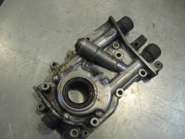 99 Subaru IMPREZA 2.2L Oil Pump  R16283