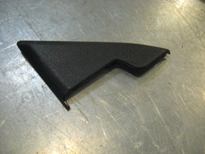 99 Subaru IMPREZA Outback LH Driver Door Sail Trim  R16307