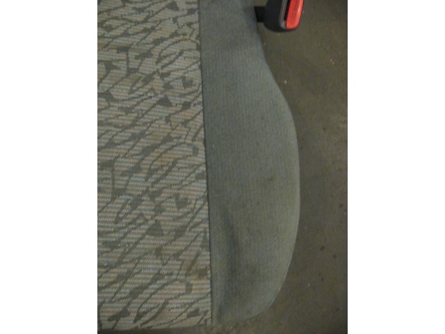 99 Subaru IMPREZA Outback Front RH Cloth Seat  R16315
