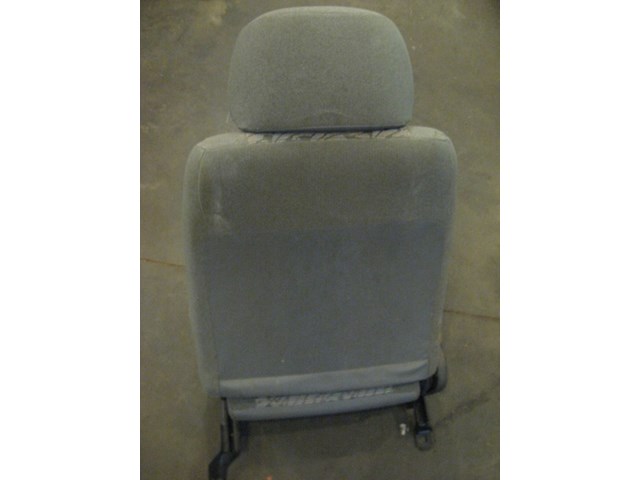 99 Subaru IMPREZA Outback Front RH Cloth Seat  R16315