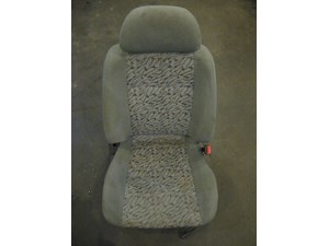 99 Subaru IMPREZA Outback Front RH Cloth Seat  R16315