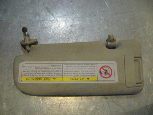 04 Infiniti G35 RH Passenger Interior Sun Visor  R16354