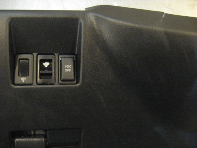 04 Infiniti G35 Under Column Trim Panel Black 68106 AM601 R16379