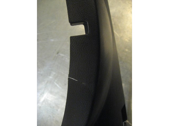 04 Infiniti G35 Under Column Trim Panel Black 68106 AM601 R16379