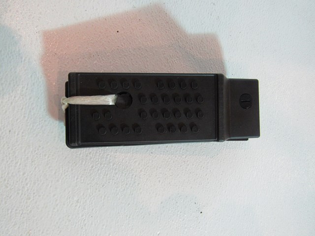 04 Infiniti G35 Driver Dead Pedal  R16384