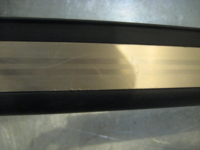 04 Infiniti G35 LH Driver Door Sill Plate 76895 AM800 R16403