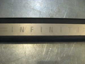04 Infiniti G35 LH Driver Door Sill Plate 76895 AM800 R16403