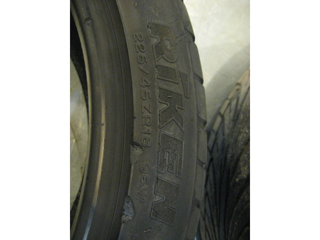 04 Infiniti G35 Riken Rapetor 225/45ZR18 Tires  R16406