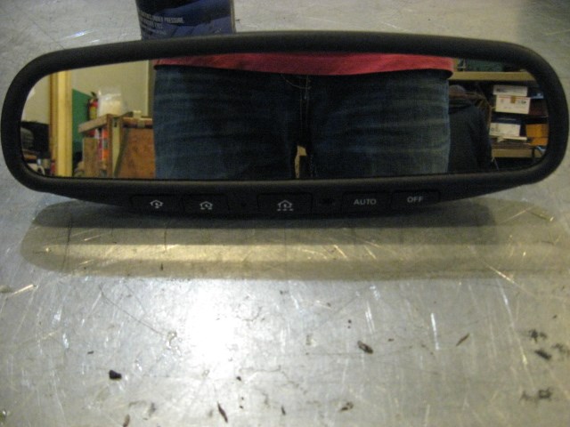 04 Infiniti G35 Rear View Mirror with Homelink. Nice  R16477