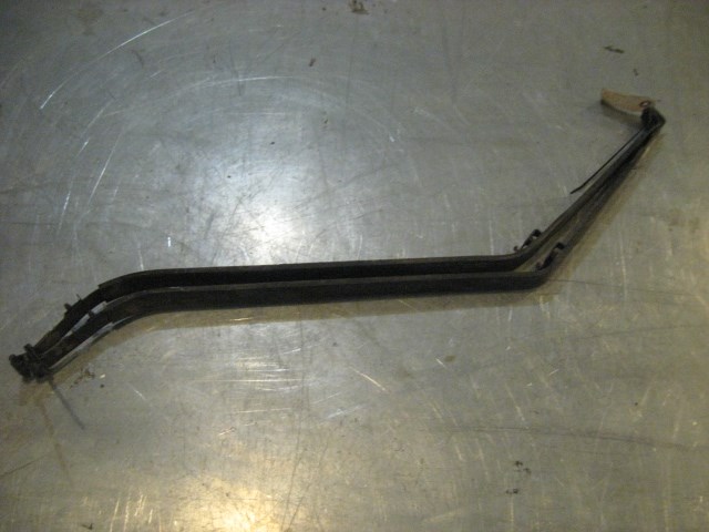 06 Nissan 350Z Gas Tank Straps  R16487