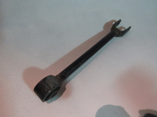 04 Infiniti G35 Coupe Rear RH Trailing Arm  R16532