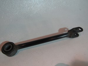 04 Infiniti G35 Coupe Rear RH Trailing Arm  R16532