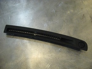 04 Infiniti G35 RH Upper Dash Vent  R16549