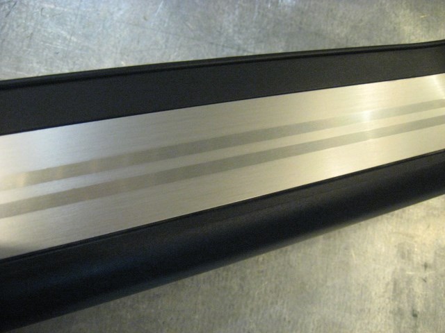 06 Infiniti G35 Sedan Rear LH Door Sill Plate 76899 AL500 R16604