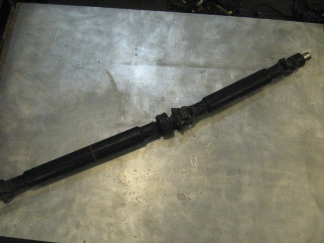 04 Infiniti G35 Coupe AT Automatic Rear Drive Shaft  R16615